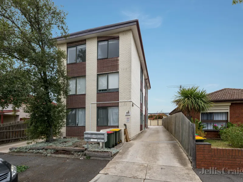 Top Floor Apartment