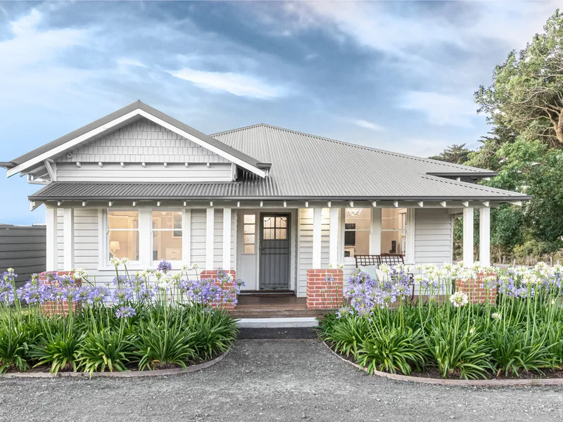 Tranquil Bushfield Bungalow