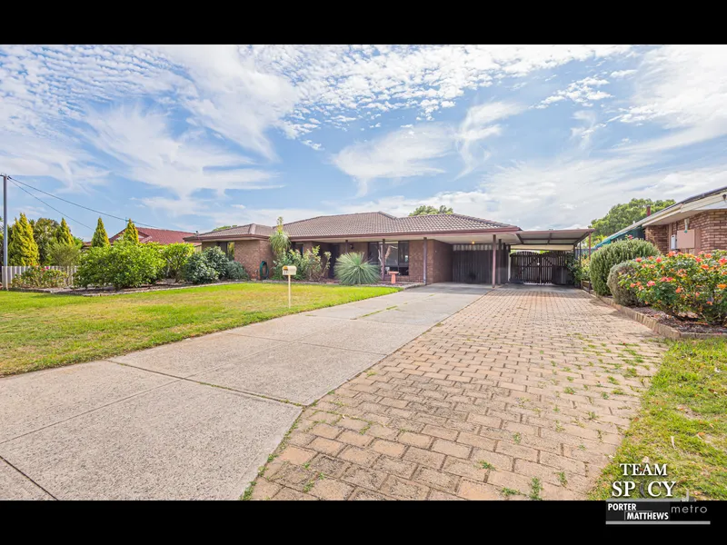 A Parkside Lifestyle to Envy!