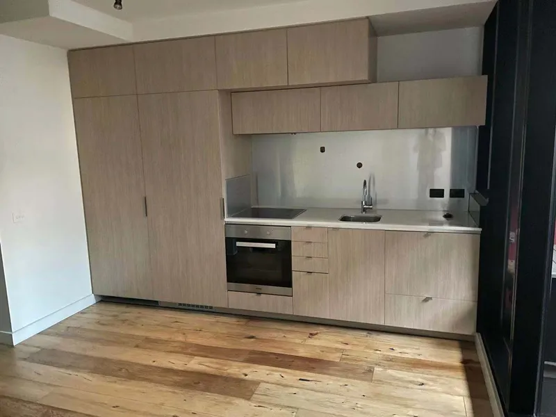 Spacious 1 Bedroom 1 Bath Apartment!