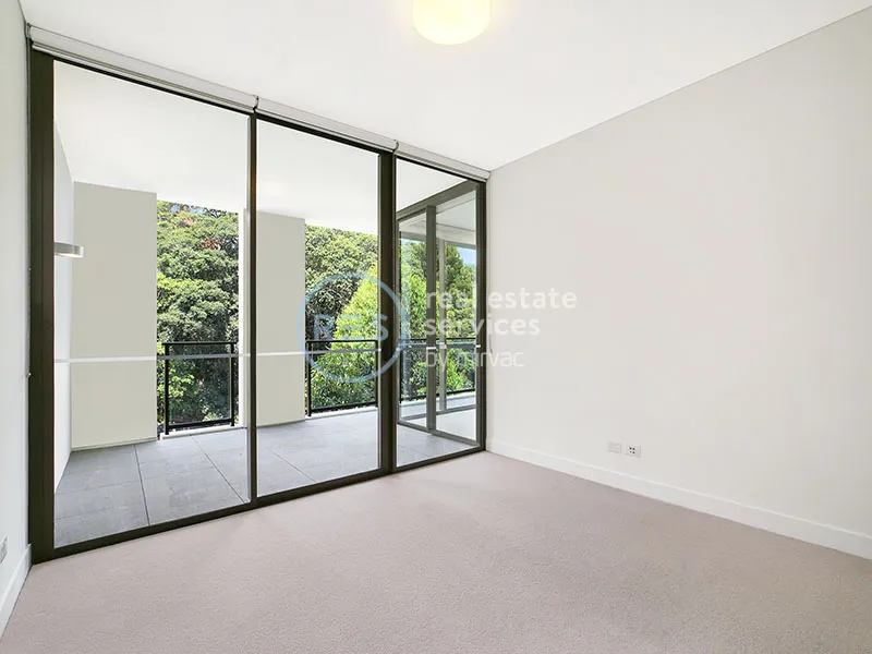 Modern 1-Bedroom Apartment in Tranquil Harold Park