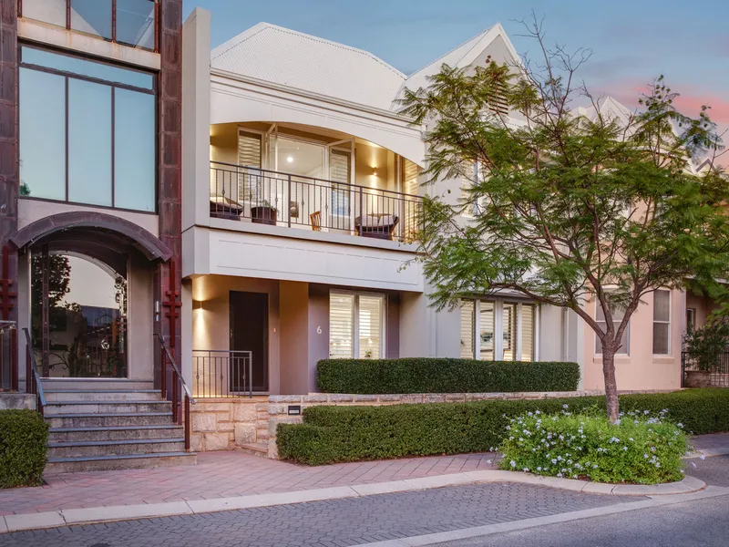 A Versatile Family Home in a Lakeside Enclave!