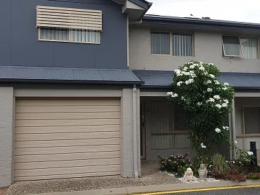 INVESTOR OR OWNER OCCUPIER, THE BEST LITTLE TOWNHOUSE ON THE BLOCK.