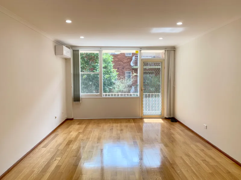 Fully Renovated 2 Bedroom Unit in the heart of Eastwood