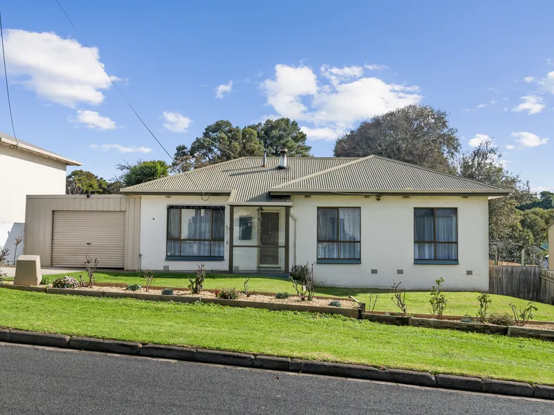 Family home in a popular residential area