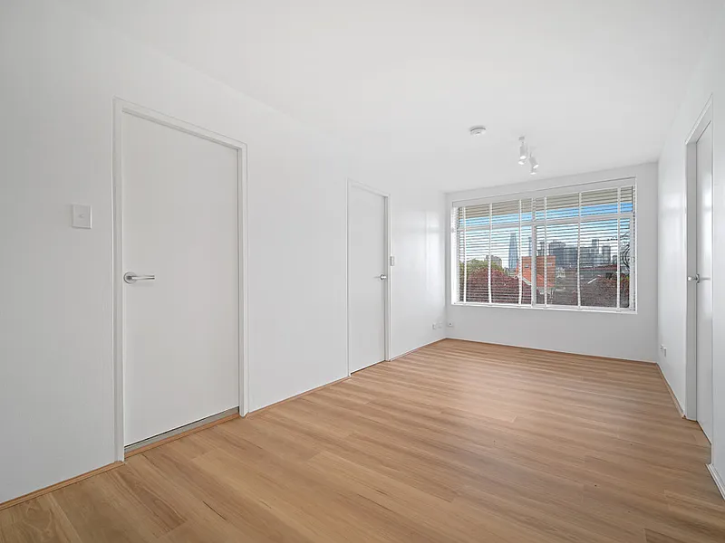 Freshly Renovated Bright and Modern Two Bedroom Unit