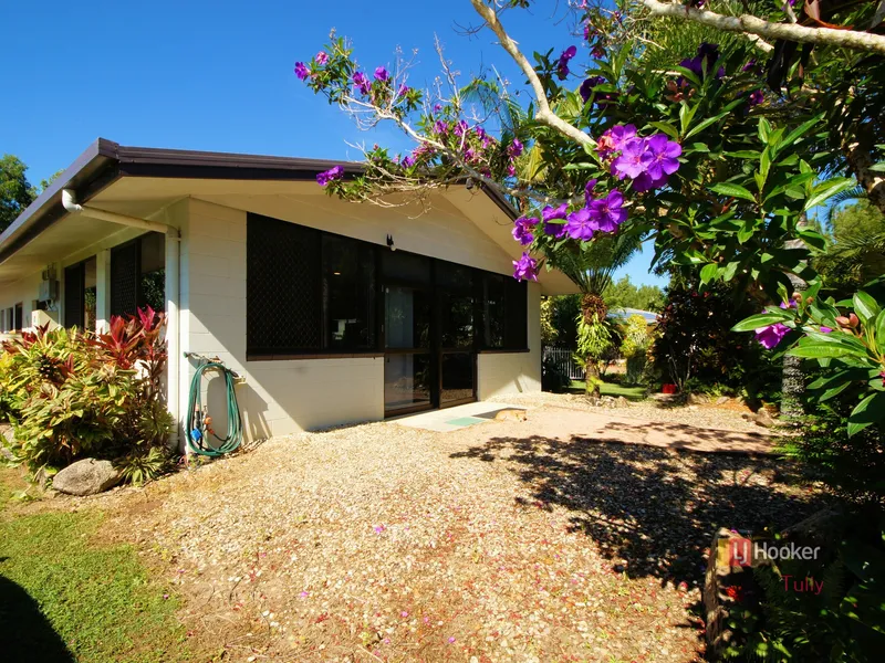 THREE BEDROOM HOME NESTLED IN PARADISE