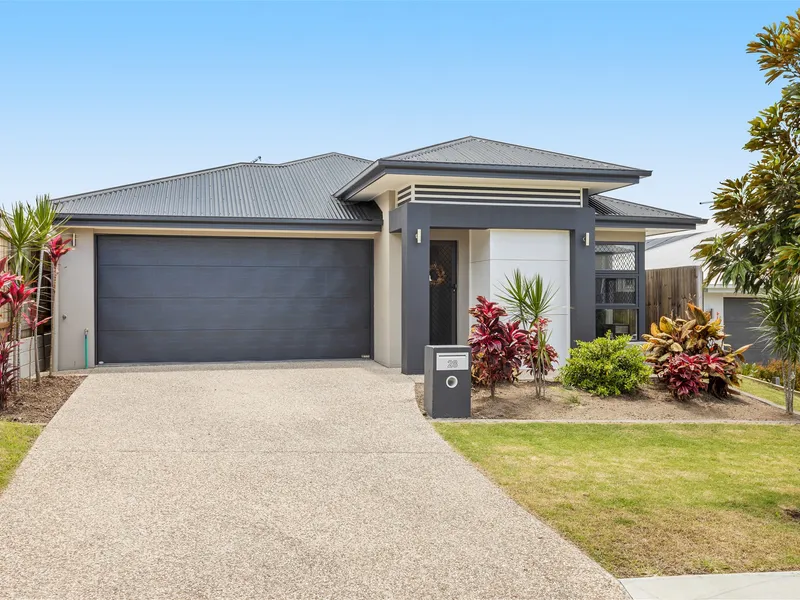 Large 3 Bedroom Family Home