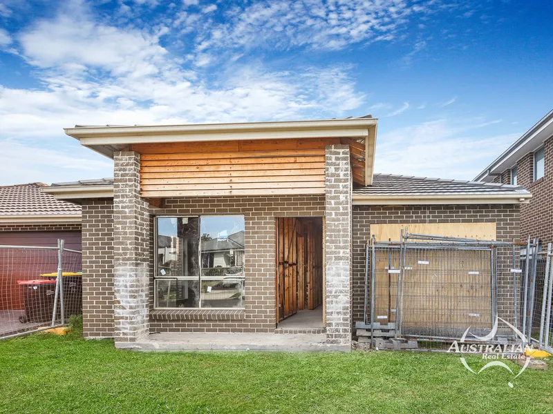 $500,000 - $530,000 + GST