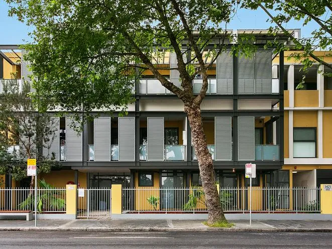 Located in the Heart of Botany!