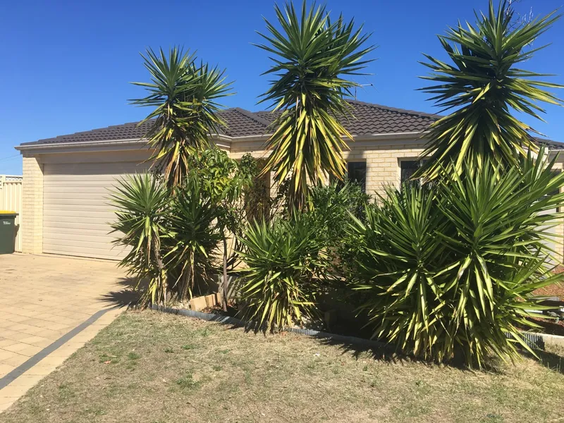 Front Facing Private Villa in Quiet Cul-de-Sac