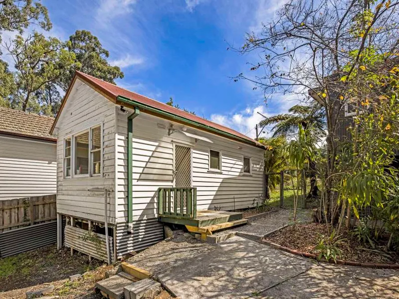 A Quiet & Quaint Modern Bungalow