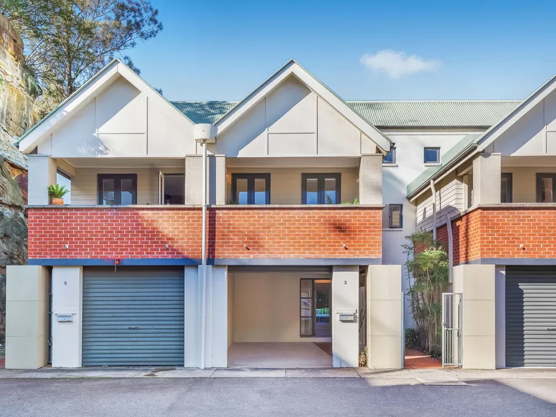 Superb Home in Serene Harbourside Neighbourhood