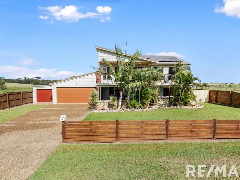 Capture the Seabreeze – Spacious Family Home