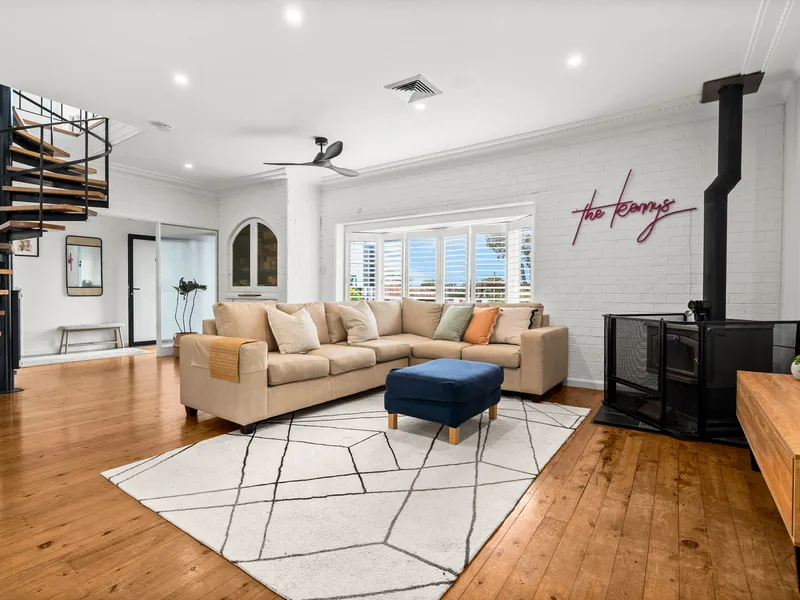 Stunning 4 Bedroom Home with Pool in Kirrawee Cul-de-Sac