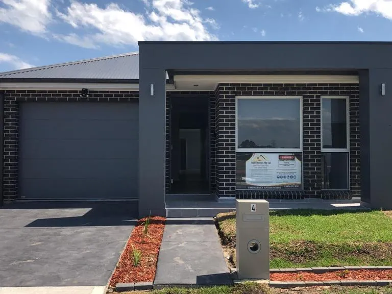 Nearly new 4 Bedroom Stylish Home in sought-after Estate of Jordan Springs!