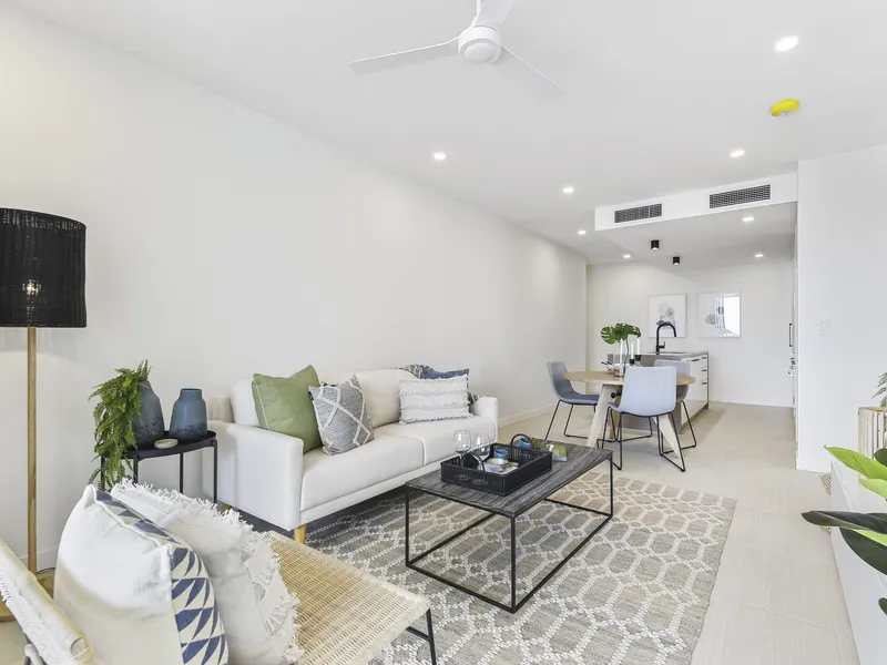 Top floor, North facing unit in the Cosmopolitan Cotton Tree