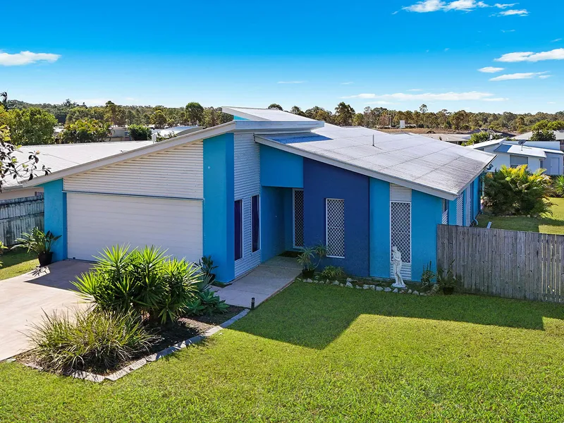 Modern Home In The Heart Of Tinana!