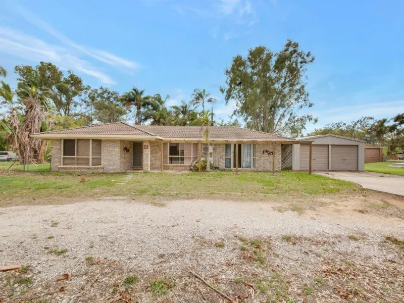 Low Set Brick Family Home on Acreage Close to Tannum Sands and the Beach