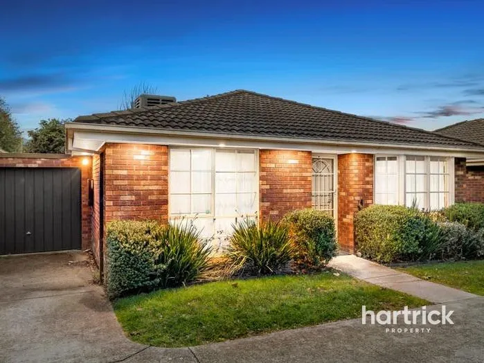 Entertainer's retreat in prized location