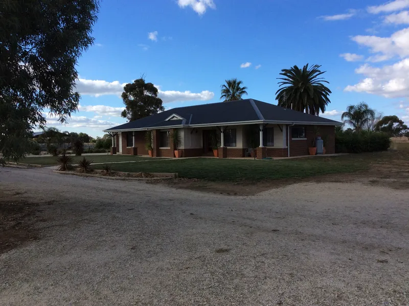 Rural Lifestyle  House and Land !!