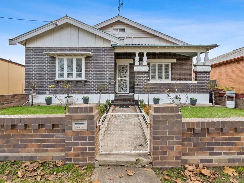 Immaculate, Central Character Home, with Mod Cons