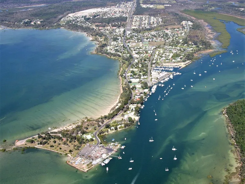 Central Tin Can Bay sea views