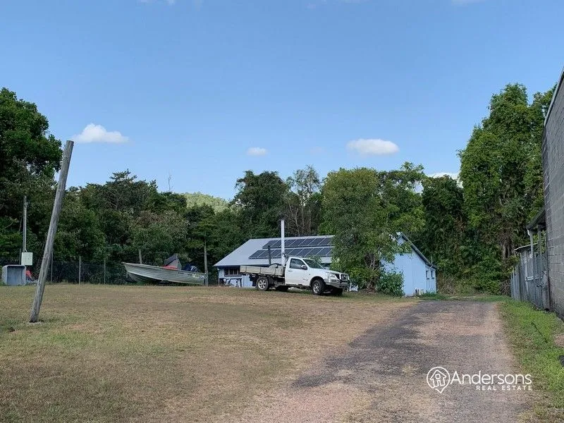 Commercial Land and Shed