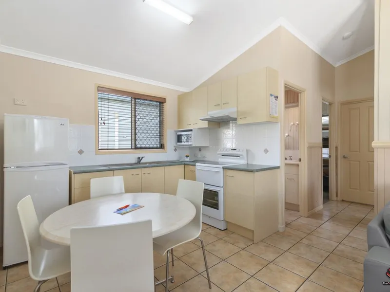 3 Bedroom Long Term Classic Family Villa Rental in Ashmore, Gold Coast