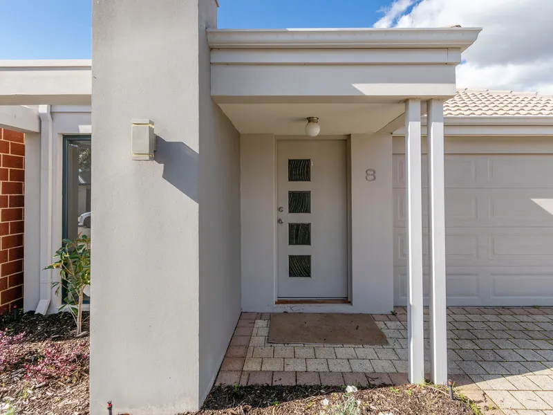 4 Bedrooms + 2 Bathrooms and Study!