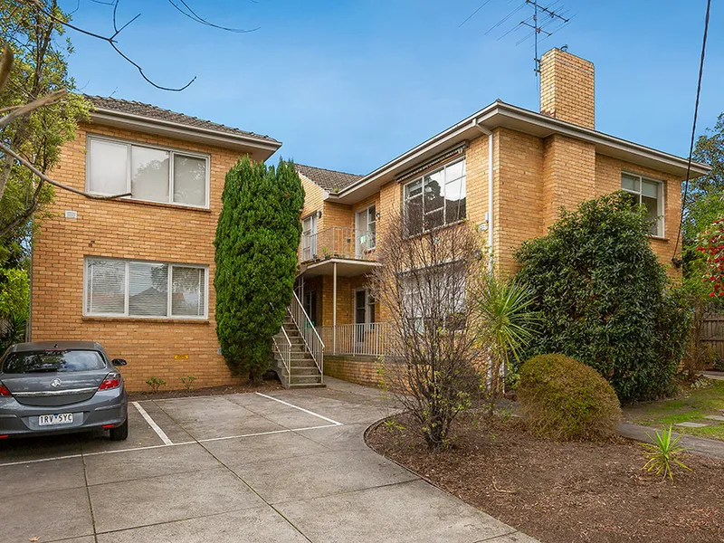 Incredibly Spacious Three Bedroom Apartment