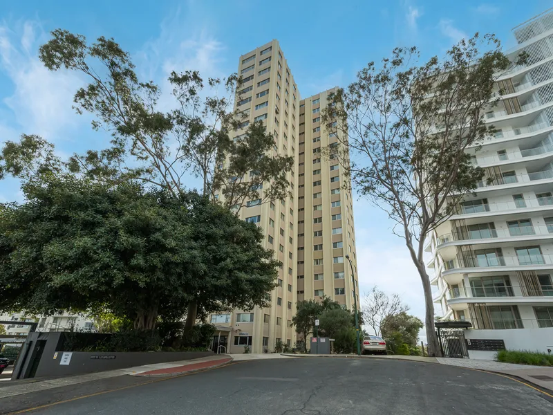 Fully Furnished and Equipped 2 Bedroom Unit in Great Location!