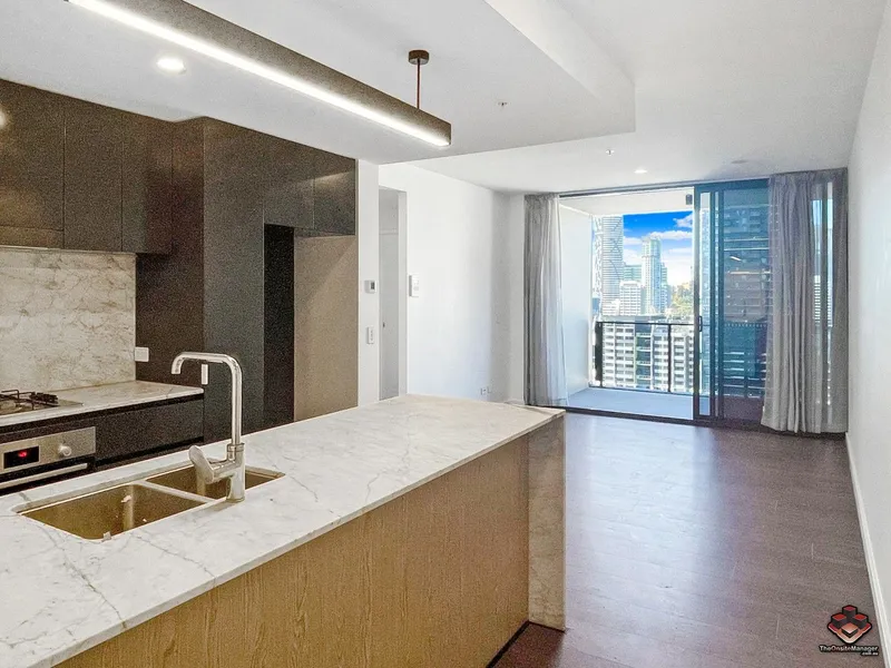 1 bedroom 1 study with City View