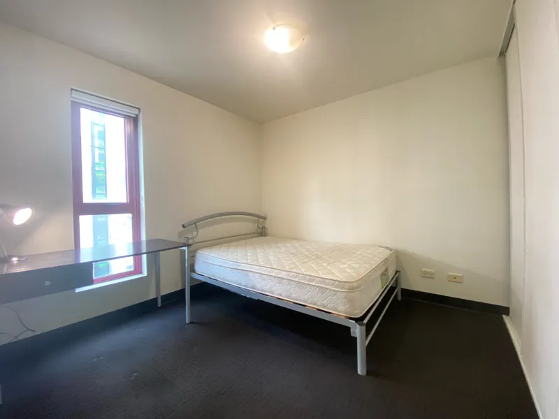 CENTRAL LOCATION IN LEAFY CARLTON