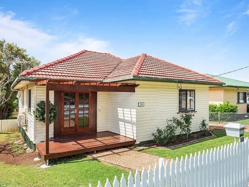 Superb Inner City Living!