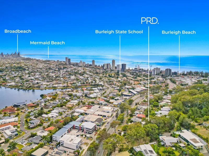 Modern Burleigh Heads Apartment - Walk To Beach & Shops!