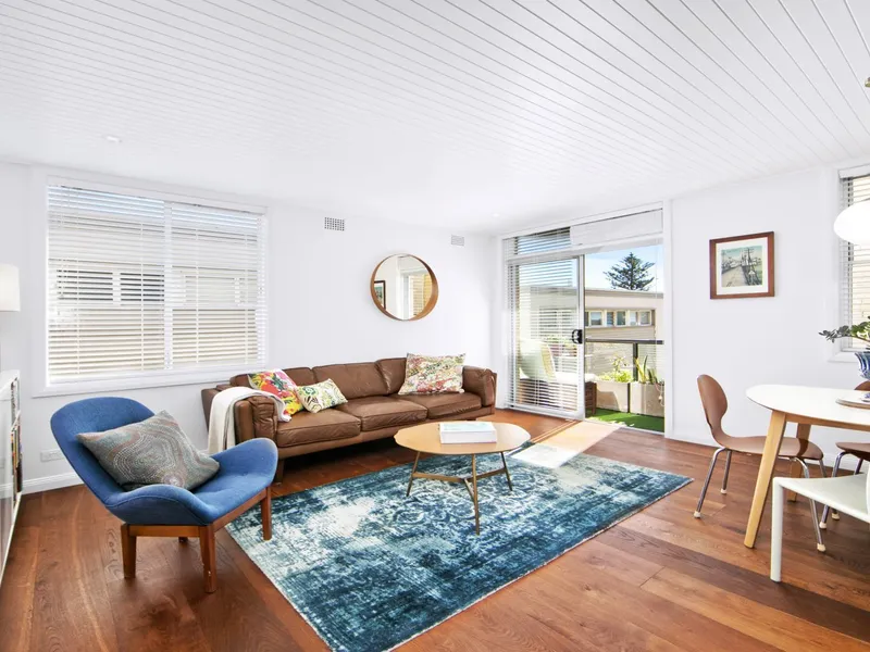 Love me, love me do!