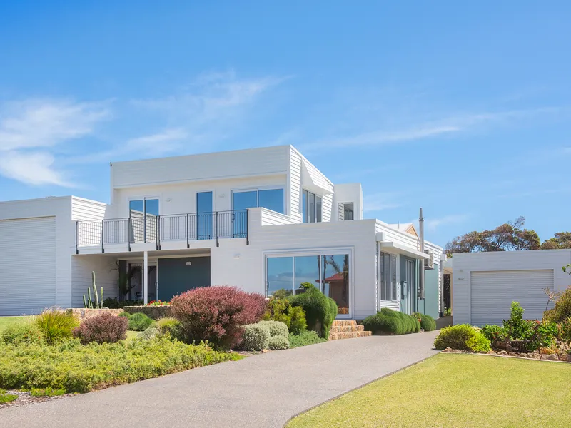 Award Winning Build - Fabulous Views!