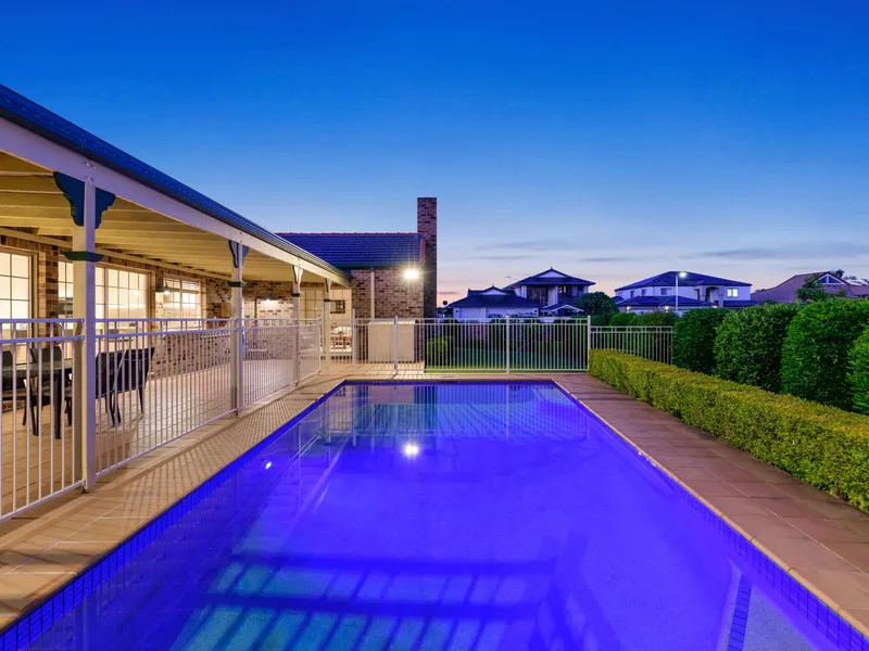 IMMACULATE FAMILY HOME ON CORNER BLOCK