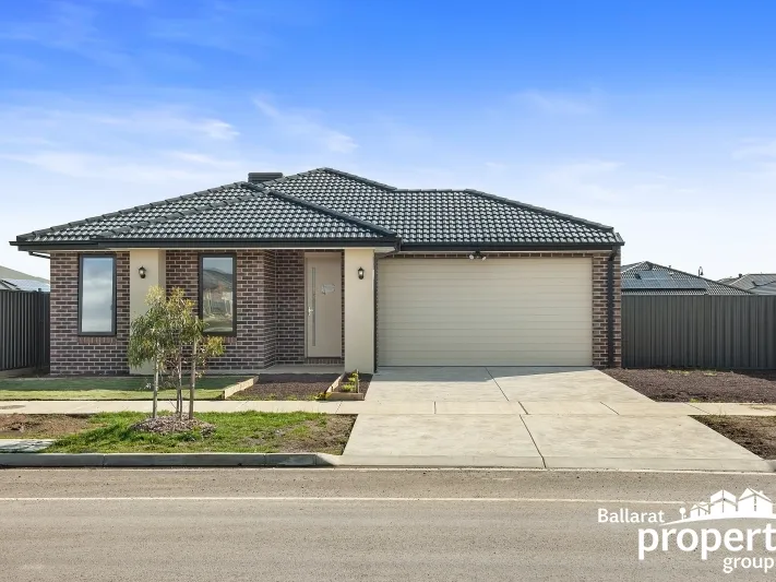 BRAND NEW 4 BEDROOM IN CONVENIENT LOCATION