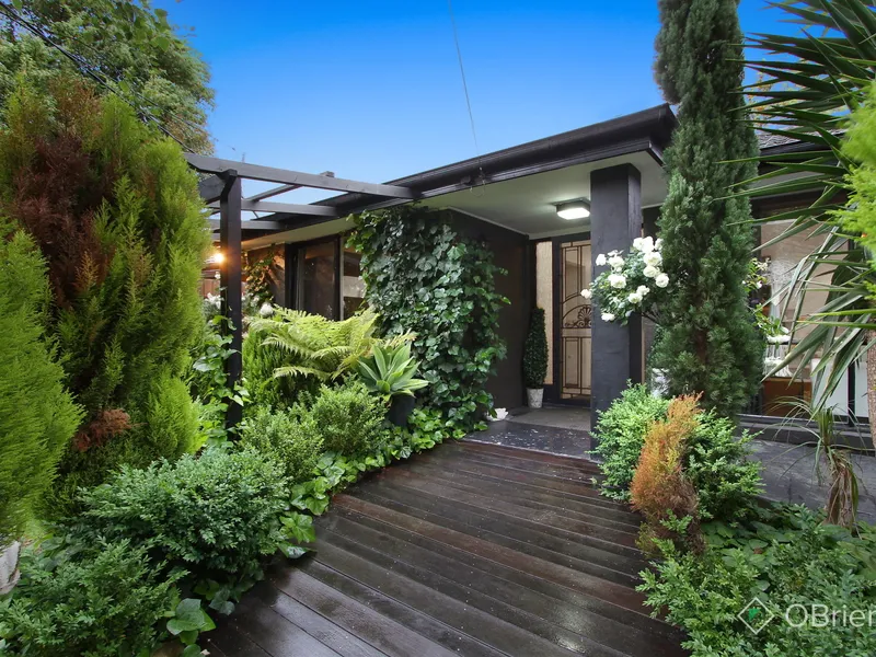 Resort living, Frankston style