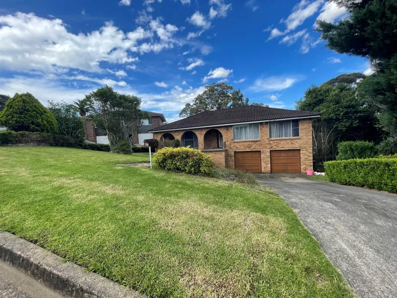 Spacious family home in ideal location !