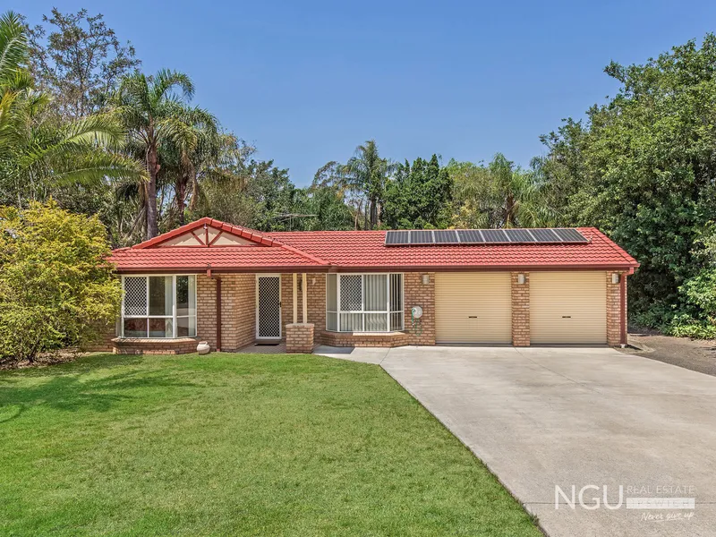 FAMILY HOME On 3946SQM  RIVERFRONT