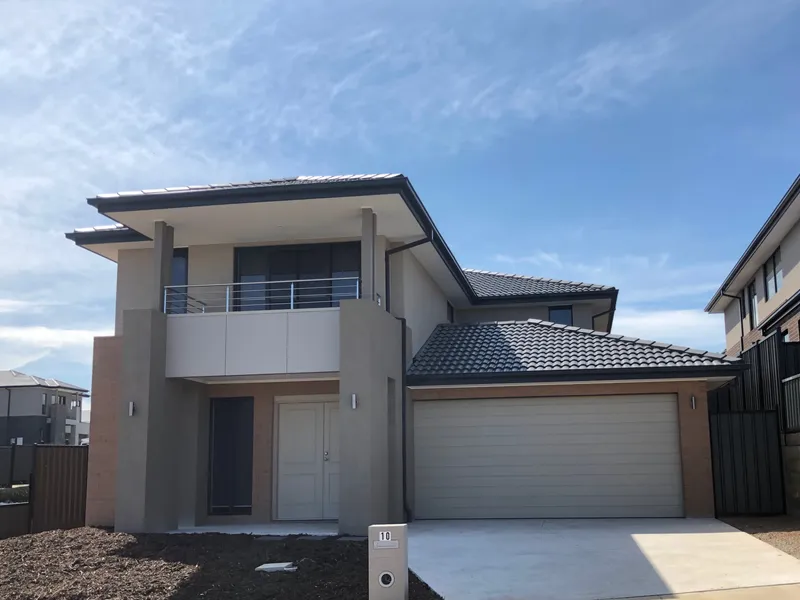Double storey 5 Bedroom Family Home