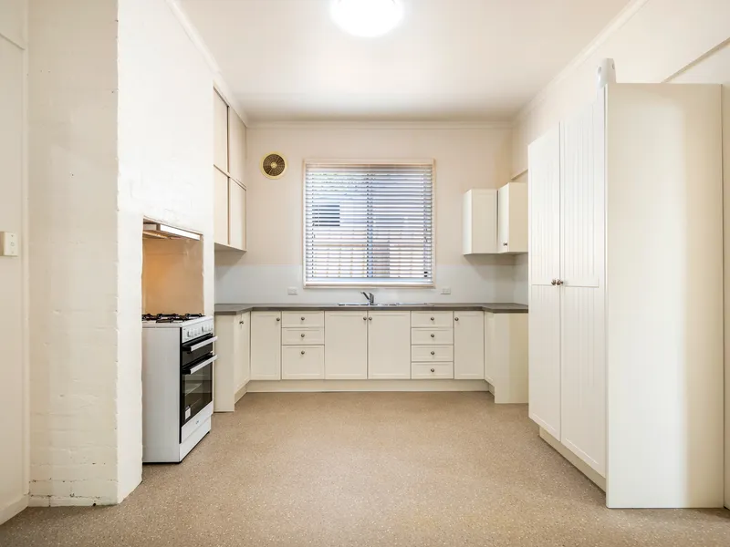 Modernized period home in leafy locale 