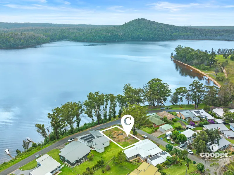Panoramic Lake Views