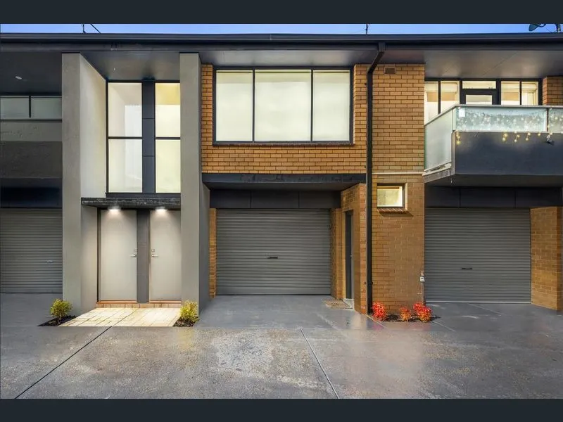 Two bedroom townhouse in a convenient location