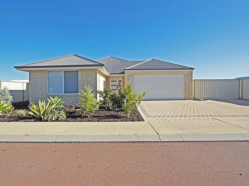 Modern & Low Maintenance with Side Access