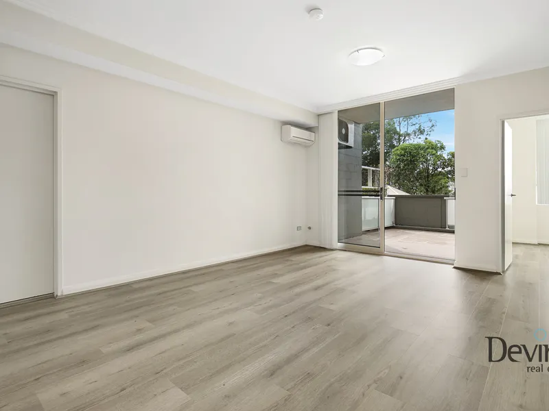 Modern Two Bedroom Apartment Plus Study with Brand New Floorboards