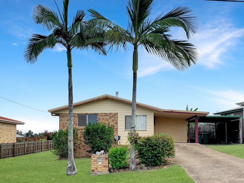 LOVELY 3 BED HOME WITH ADDITIONAL RUMPUS OR LIVING AREA